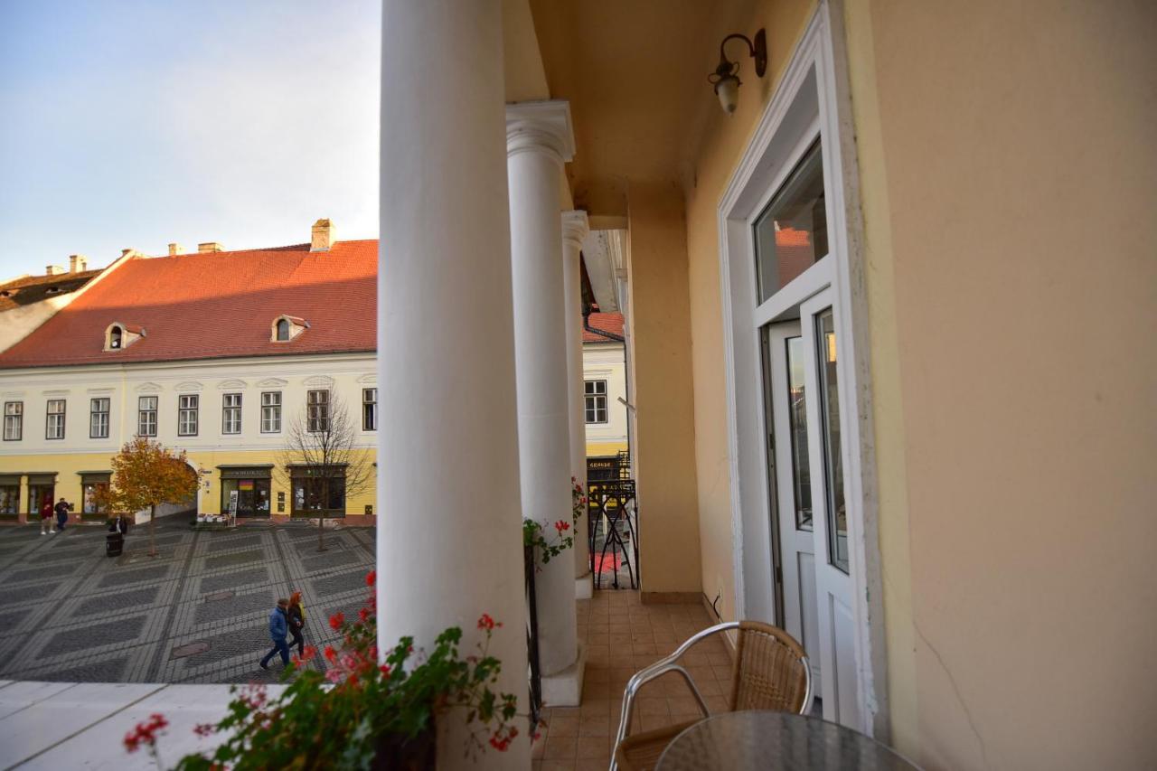 Sibiu Main Square Apartments Esterno foto